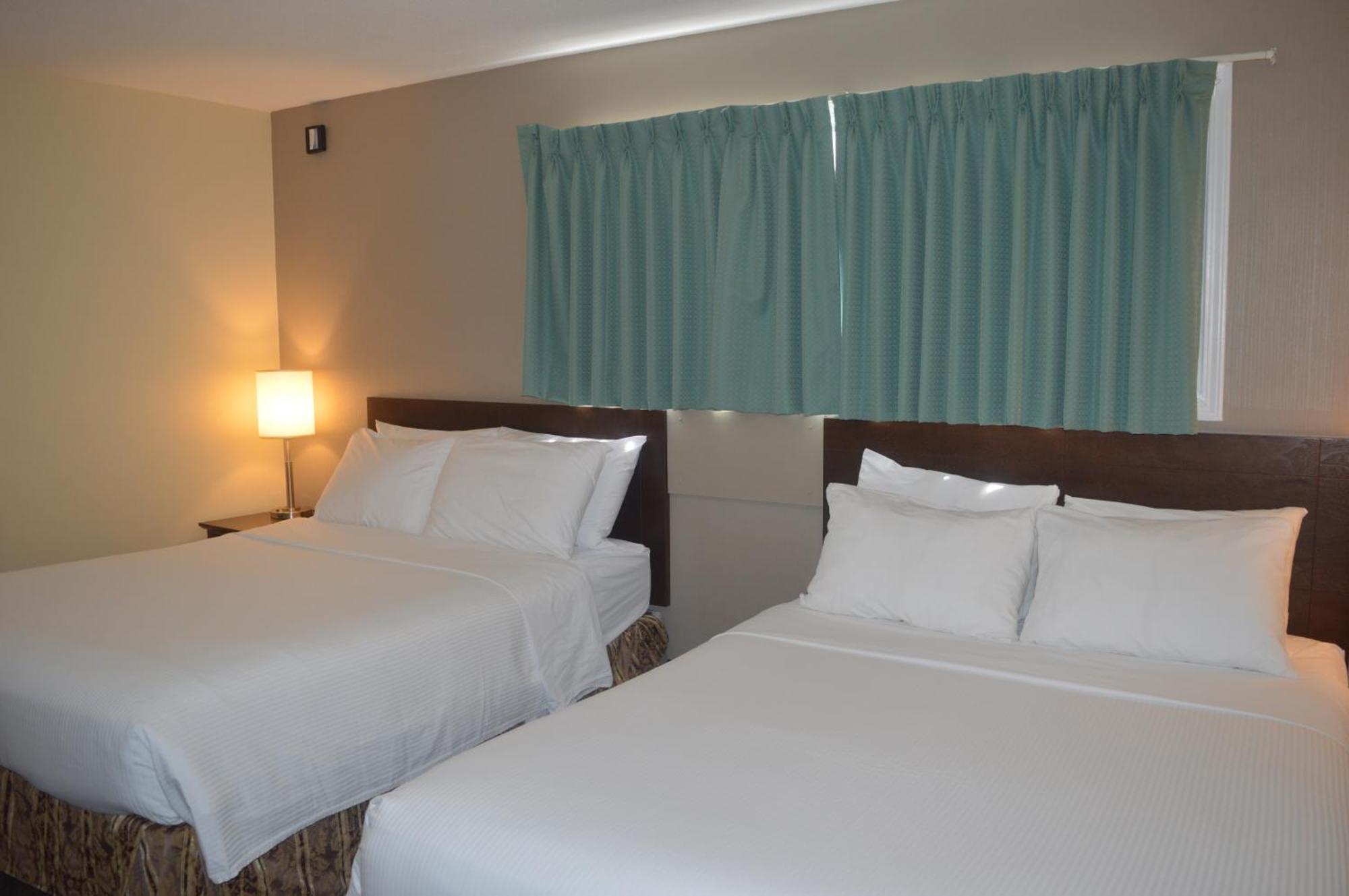 Siesta Suites เคโลว์นา ภายนอก รูปภาพ